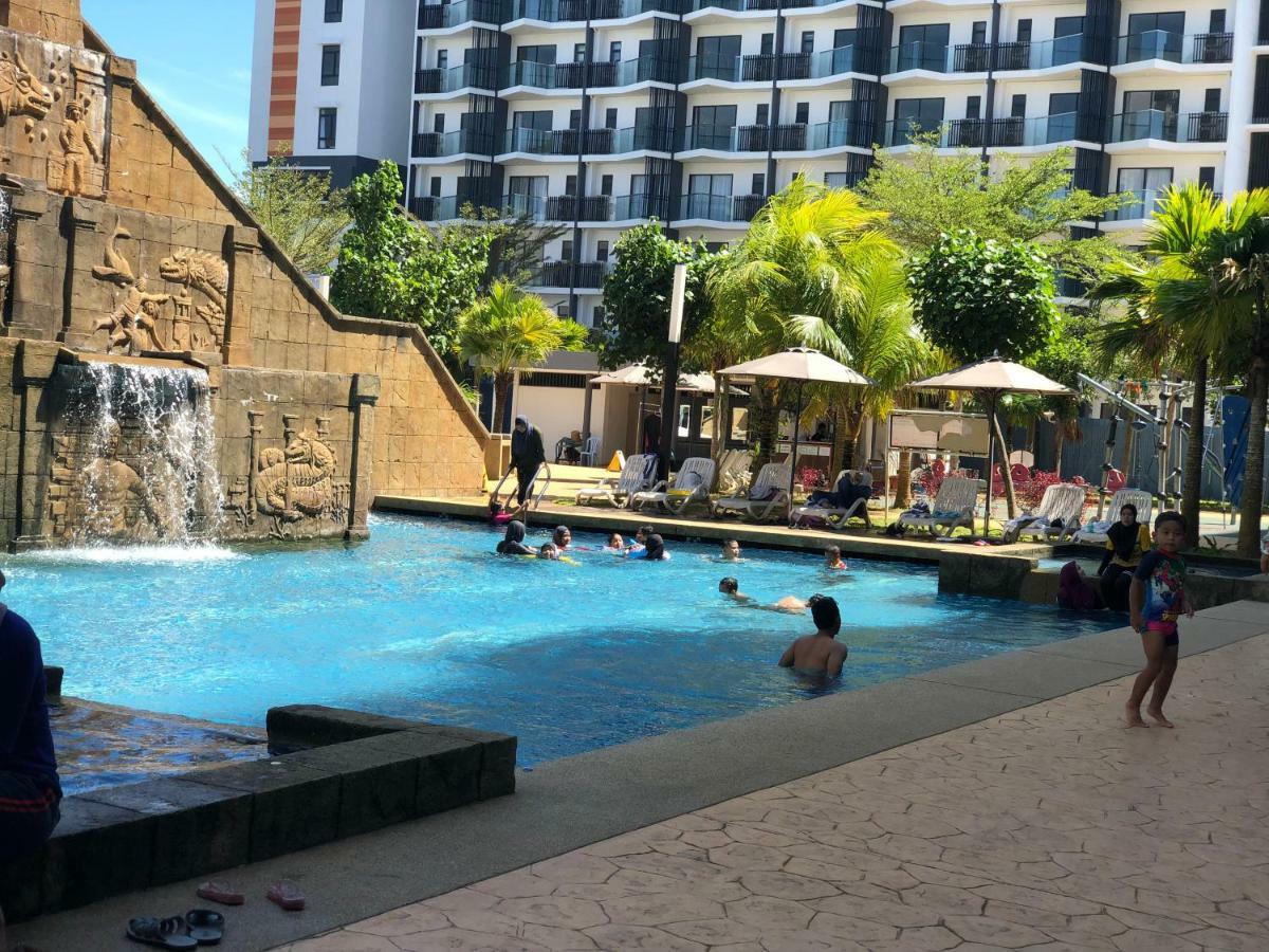 SWISS GARDEN RESIDENCE Beach Resort LUXURY apartment&FaMiLy SUITE Kuantan Exterior foto